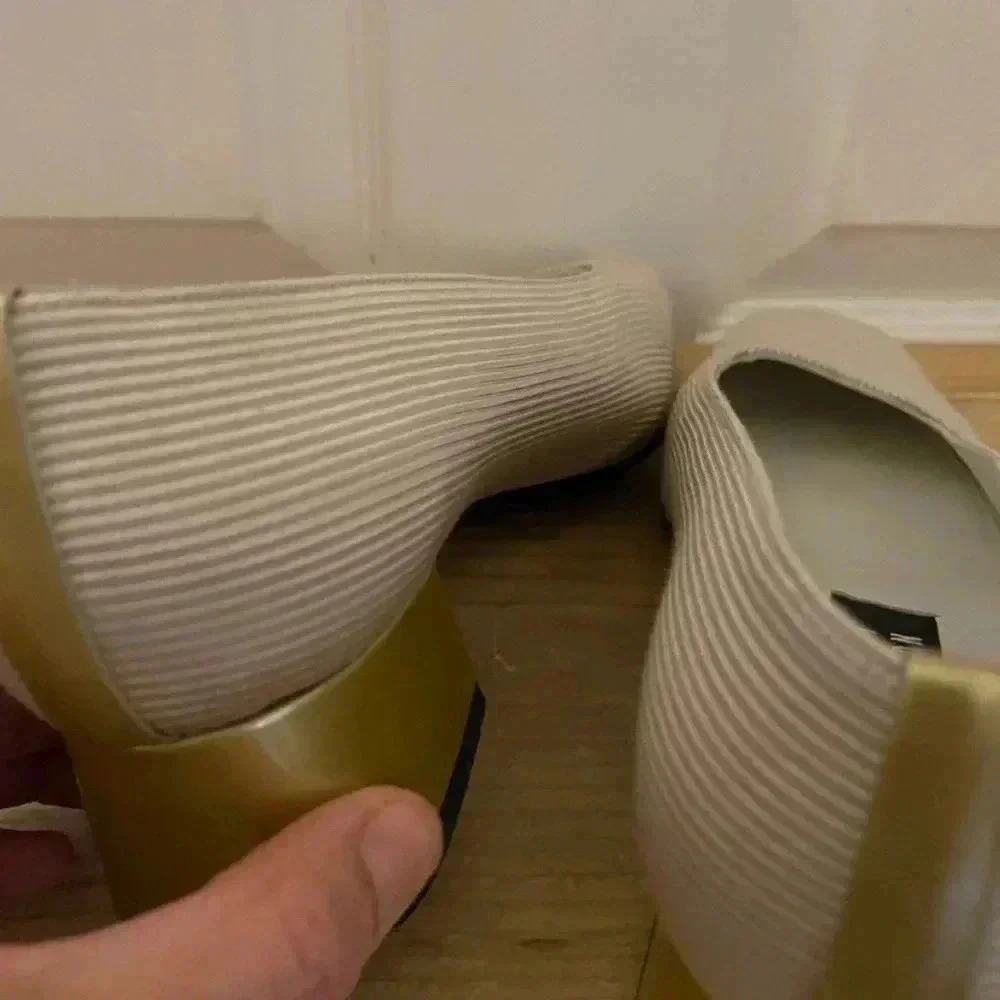 Stuart Weitzman Cream Fabric Square Heel Shoes - image 5